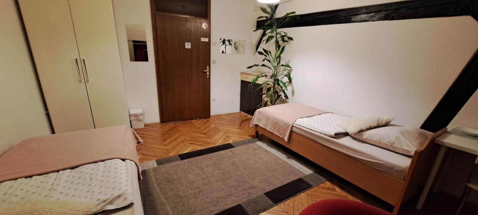 Viksi Hostel ليوبليانا الغرفة الصورة